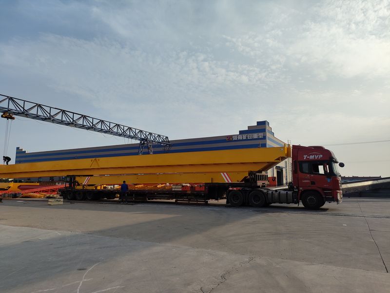 一批歐式單梁、歐式葫蘆雙發(fā)往山東威海