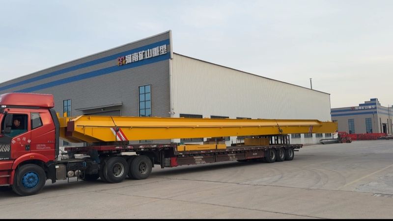 電動(dòng)葫蘆橋式起重機(jī) LH10t-27.95m 電動(dòng)單梁起重機(jī) LD5t—23.3m 制作完成，發(fā)往浙江省金華市交付客戶使用