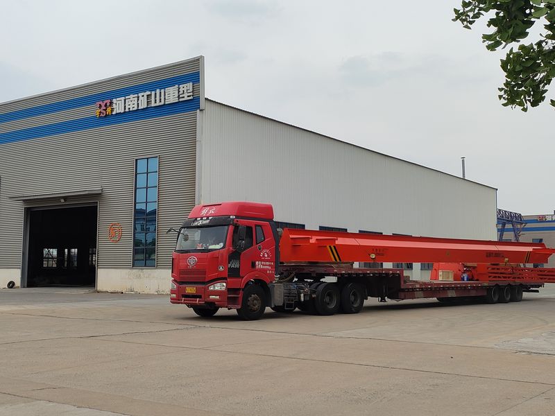 電動(dòng)葫蘆門式起重機(jī) MHxh10t—20m 制作完成，發(fā)往新疆交付客戶使用。